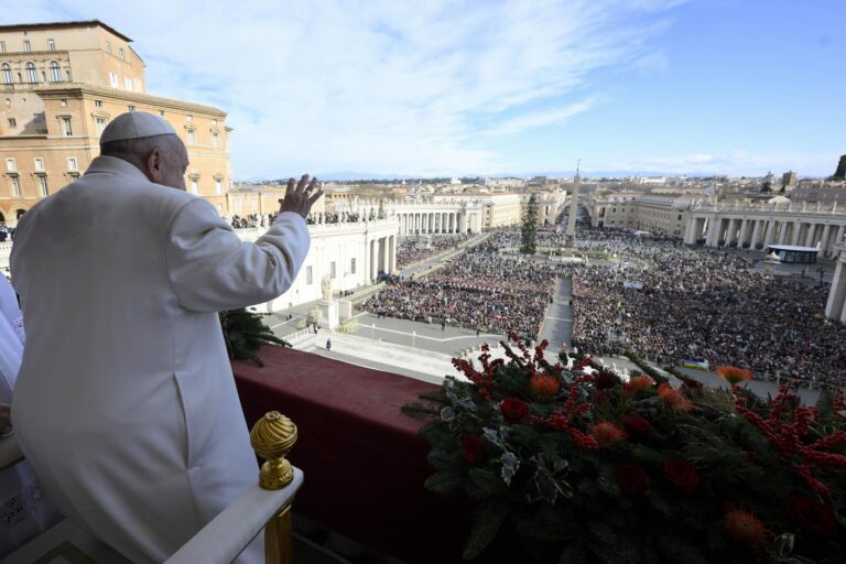 Il Papa “venuto dalla fine del mondo”: addio al primo pontefice d’oltreoceano che ha riformato la Chiesa