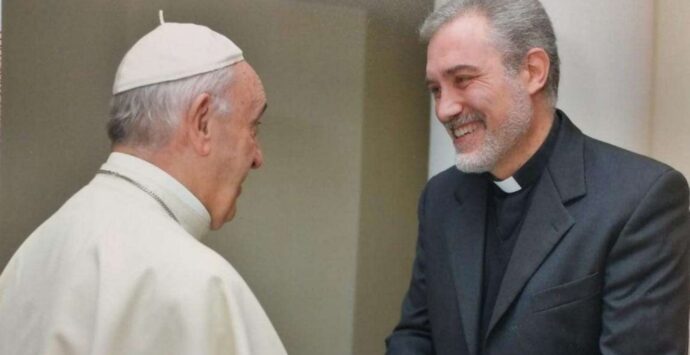Morte di papa Francesco, il vescovo Attilio Nostro officerà una messa di suffragio questa sera nel Duomo di San Leoluca