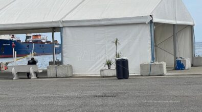 Vibo Marina, installata al Porto una tensostruttura destinata ai passeggeri diretti alle Eolie