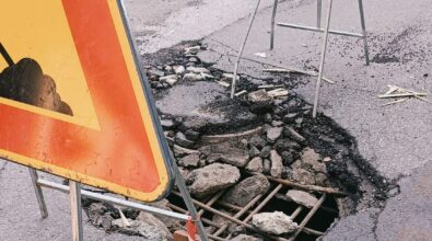 Paravati, Sinistra italiana sulle criticità in via Trieste dove la carreggiata ha ceduto: «Inaccettabile un rinvio della soluzione»