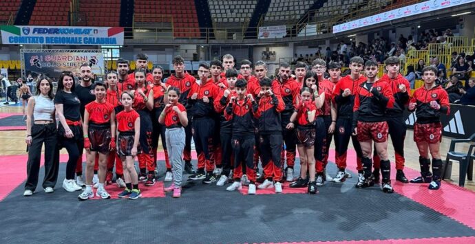 Kickboxing, la Fenix Academy chiude la sua stagione con ben 105 medaglie. Lo Preiato: «In pochi anni vantiamo due vice-campioni d’Italia»