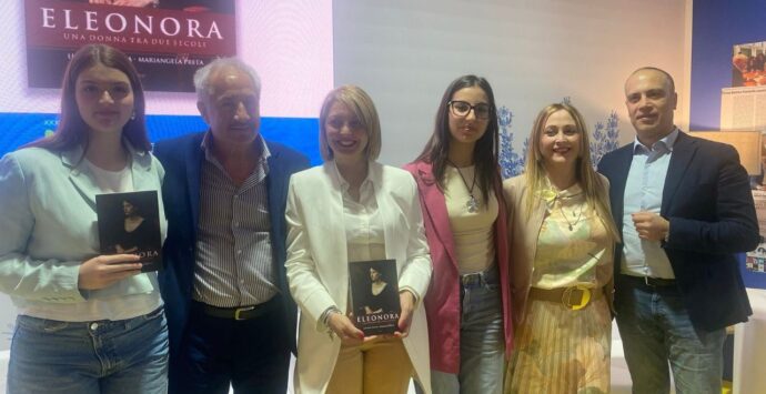 Eleonora, una donna tra due secoli: al Salone di Torino il libro scritto a quattro mani da Mariangela Preta e da Luciano Prestia