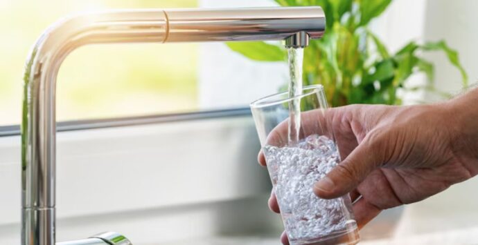 Vibo, dopo più di un mese revocato il divieto di utilizzo dell’acqua a Triparni: nuova ordinanza del sindaco