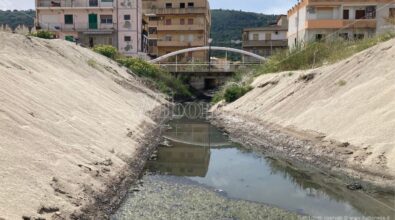 «Parametri non conformi»: divieto di balneazione per 200 metri alla foce del fosso Antonucci tra Bivona e Vibo Marina