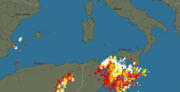 Meteo Vibonese, mattinata di piogge sparse in attesa del ciclone che si abbatterà nel pomeriggio