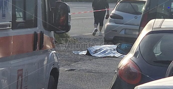 Omicidio a colpi di pistola nel Cosentino: 59enne freddato davanti un’autofficina