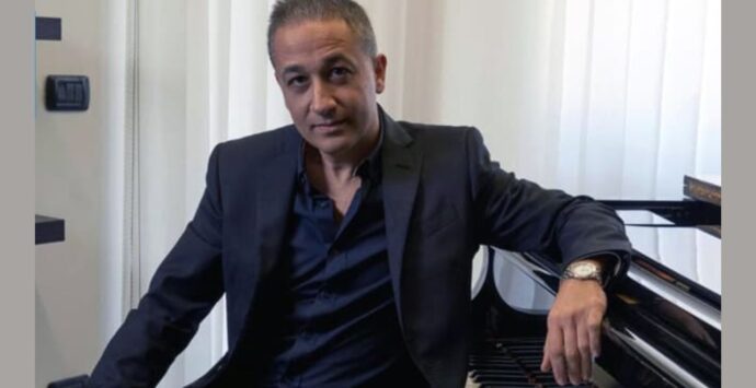 Il pianista calabrese Paolo Manfredi al Conservatorio di Vibo per un concerto-viaggio nel Romanticismo