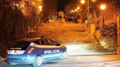 Rissa a colpi di bottiglie e sedie nel centro di Vibo, salgono a 13 i denunciati: la Questura emette altri 4 provvedimenti di pubblica sicurezza