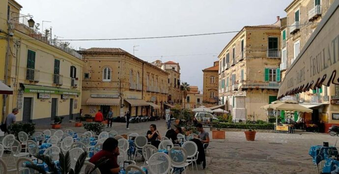 Tropea, ancora due appuntamenti nel fine settimana con la rassegna letteraria “Paride” a cura dell’associazione Libertas