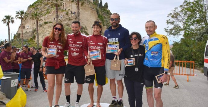 Tropea, successo per la terza edizione del Triathlon degli Dei: trionfano Roncone e Lafronza