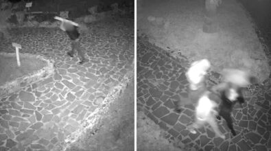 Vandalizzato il “Giardino degli Dei” di Capo Vaticano: le telecamere di sicurezza riprendono i balordi in azione