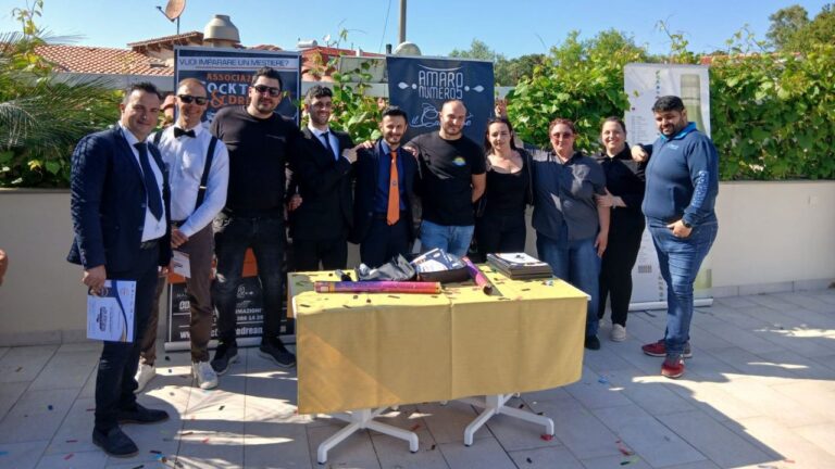 A Zambrone sfida di talenti del beverage con la Hot Cocktails Competition. Ecco tutti i premiati dell’edizione 2025