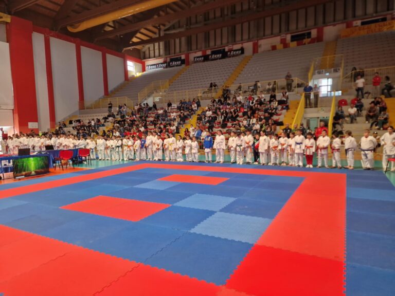 Karate, al PalaMaiata di Vibo il secondo memorial in ricordo del maestro Mimmo Maurino con oltre 300 atleti