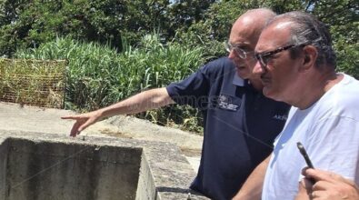 Chiazza in mare a Bivona, sopralluogo del sindaco che assicura: «Abbiamo individuato il problema, tutto risolto»