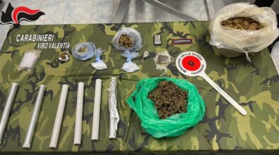 Filandari, sorpreso in casa con 1,5 kg di droga e bilancino: blitz dei carabinieri (con arresto) nella frazione di Arzona