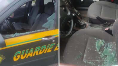 Vandali in azione a Vena di Jonadi, danneggiata l’auto delle guardie ecozoofile Anpana Gepa