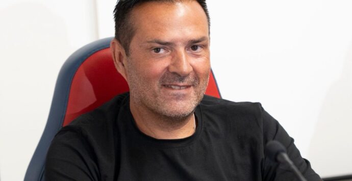 La Vibonese completa lo staff tecnico. Il ds Costa: «Lavoriamo velocemente per colmare il ritardo»