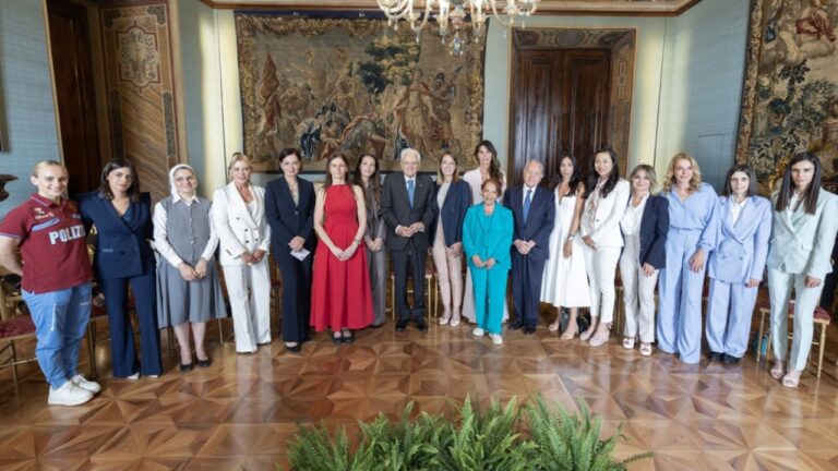 La vibonese Eliana Mangiardi tra le donne insignite del Premio Marisa Bellisario alla presenza di Mattarella