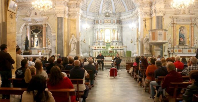 Nicotera, torna il Festival chitarristico Guitaromanie: ospiti internazionali e spazio ai giovani talenti calabresi